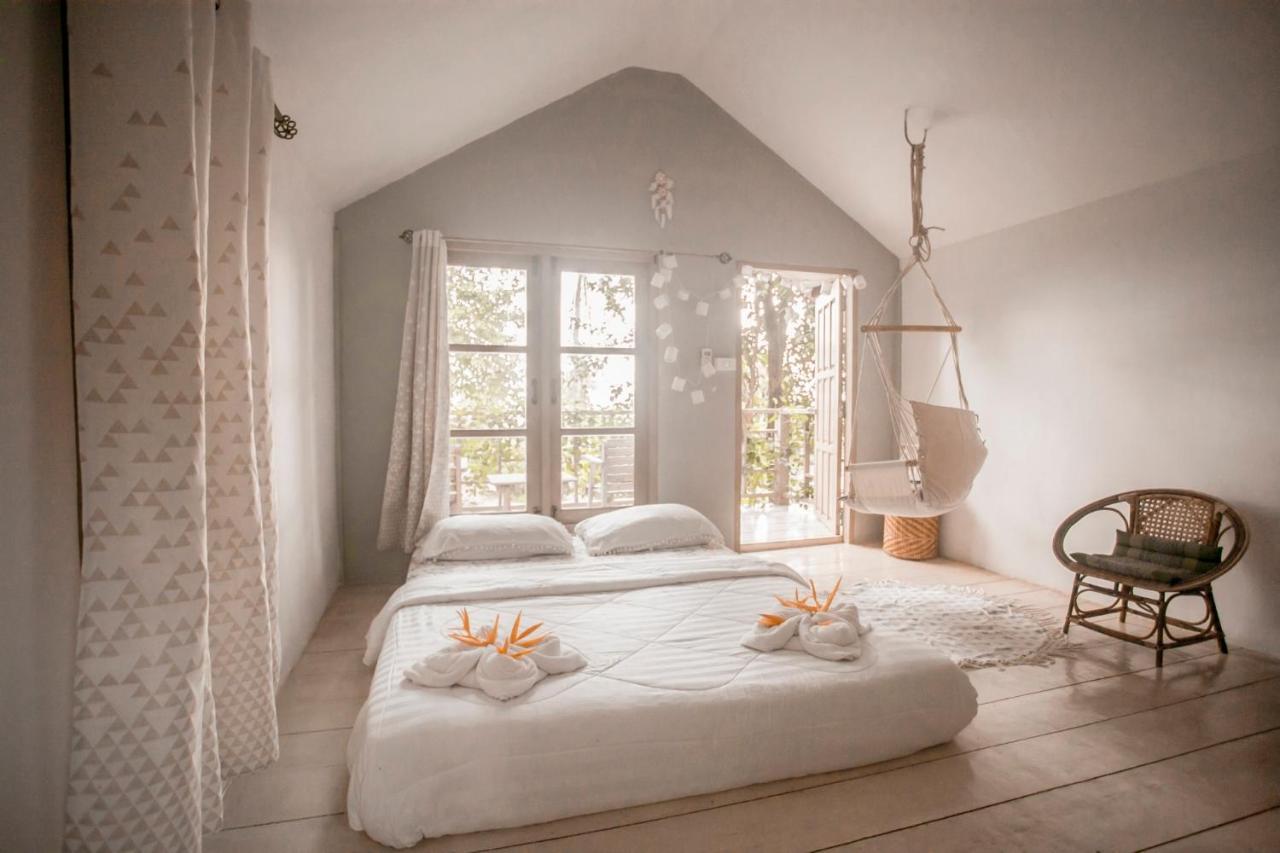 Cozy Huts Hotel Trat Bagian luar foto