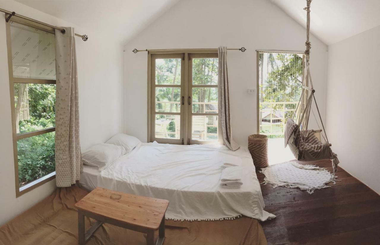 Cozy Huts Hotel Trat Bagian luar foto